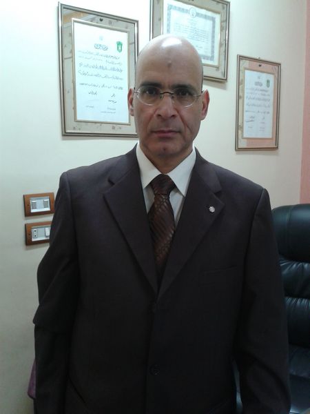الدكتور عبد العزيز حسب الله